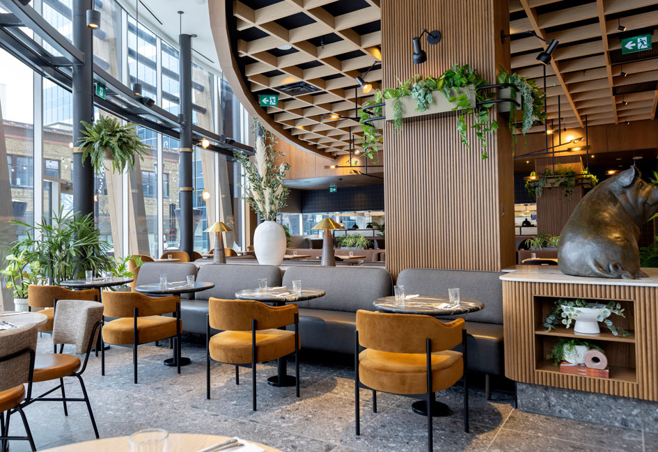 300 Main - Earls Kitchen + Bar - REMI Network