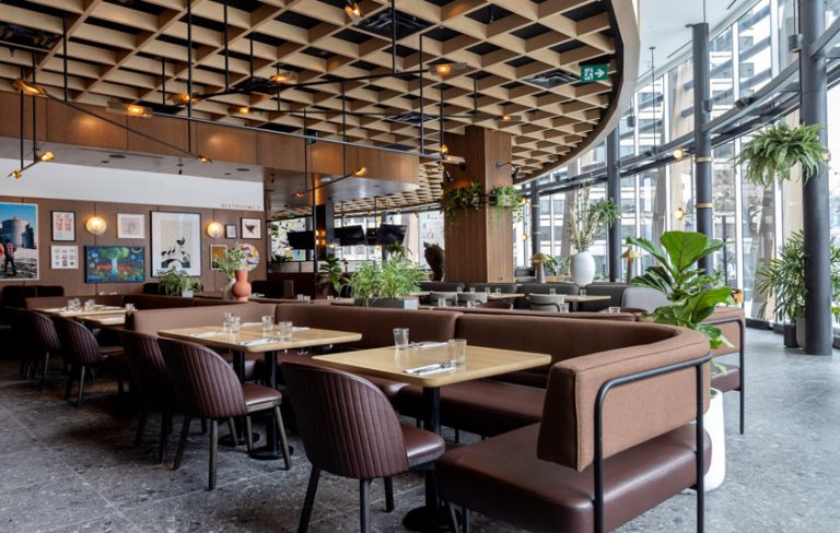 300 Main - Earls Kitchen + Bar - REMI Network