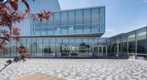 Permeable plaza surrounding Chambly cultural centre wins design award
