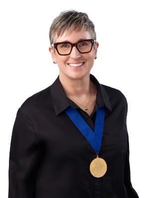 Lara McKendrick