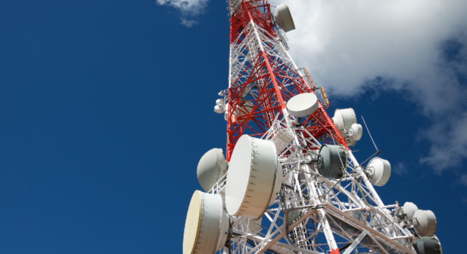Feds scrutinize telecom tower approvals process